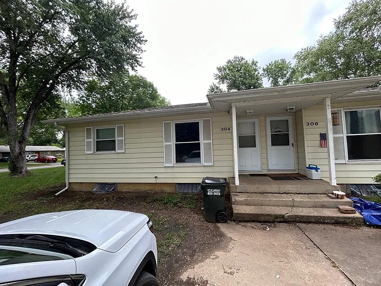 304 Minnesota St — Photo 1
