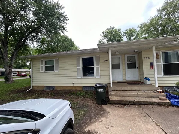304 Minnesota St, Lawrence, KS 66044