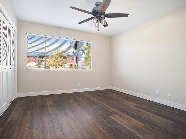 7196 Tamarack Dr — Photo 19