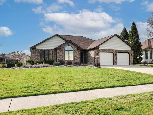 1111 Essex Dr, Auburn, IN 46706