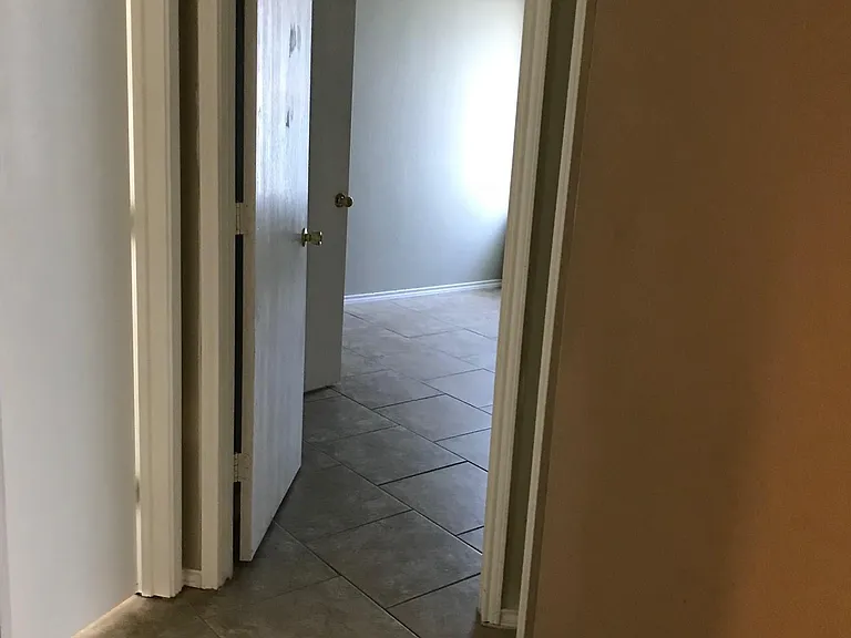 713 Cooper Ln — Photo 14
