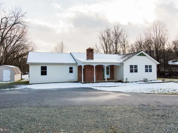 195 Pine Grove Rd, Nottingham, PA 19362