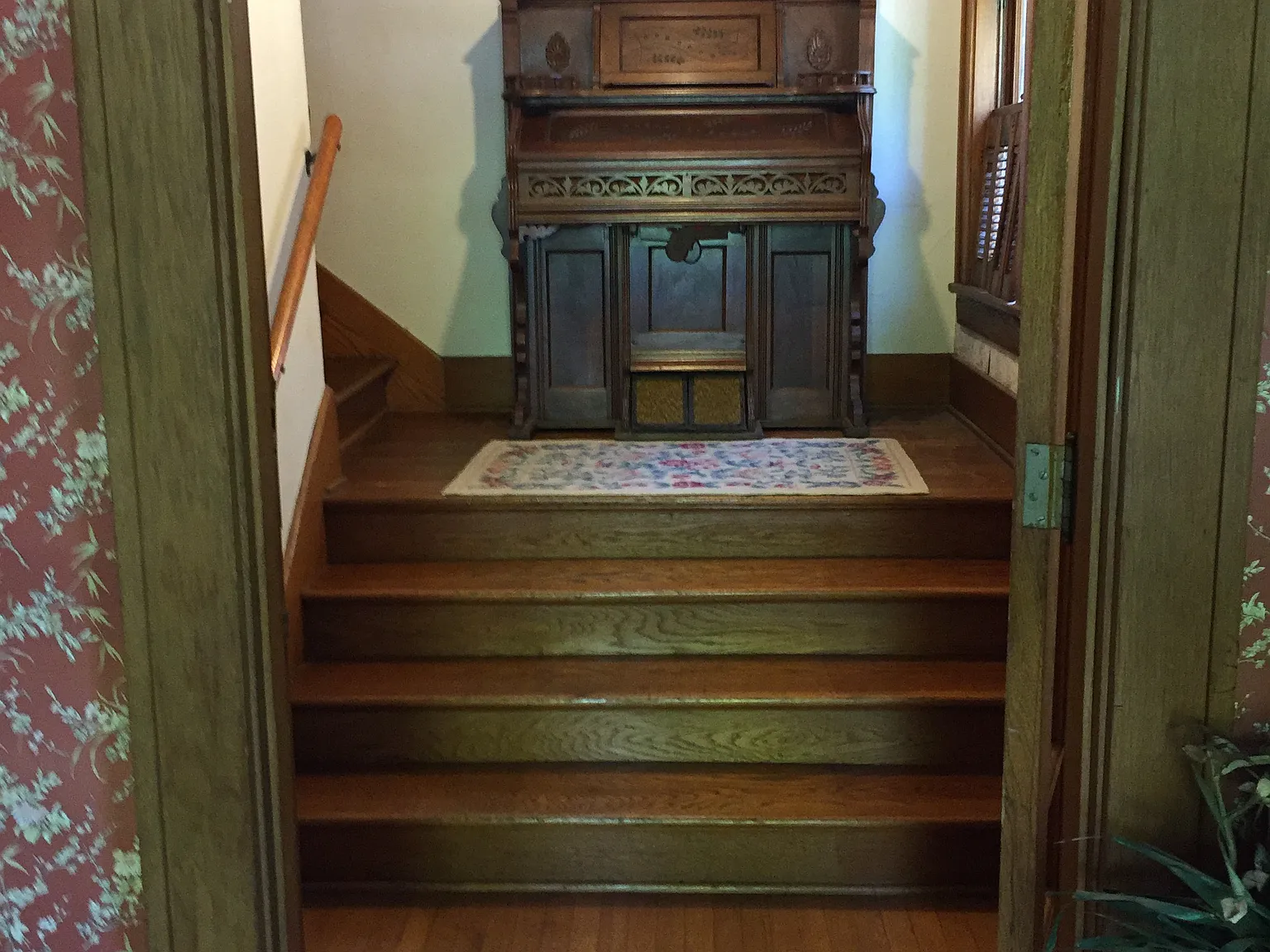 155 S Fountain Street — Photo 2