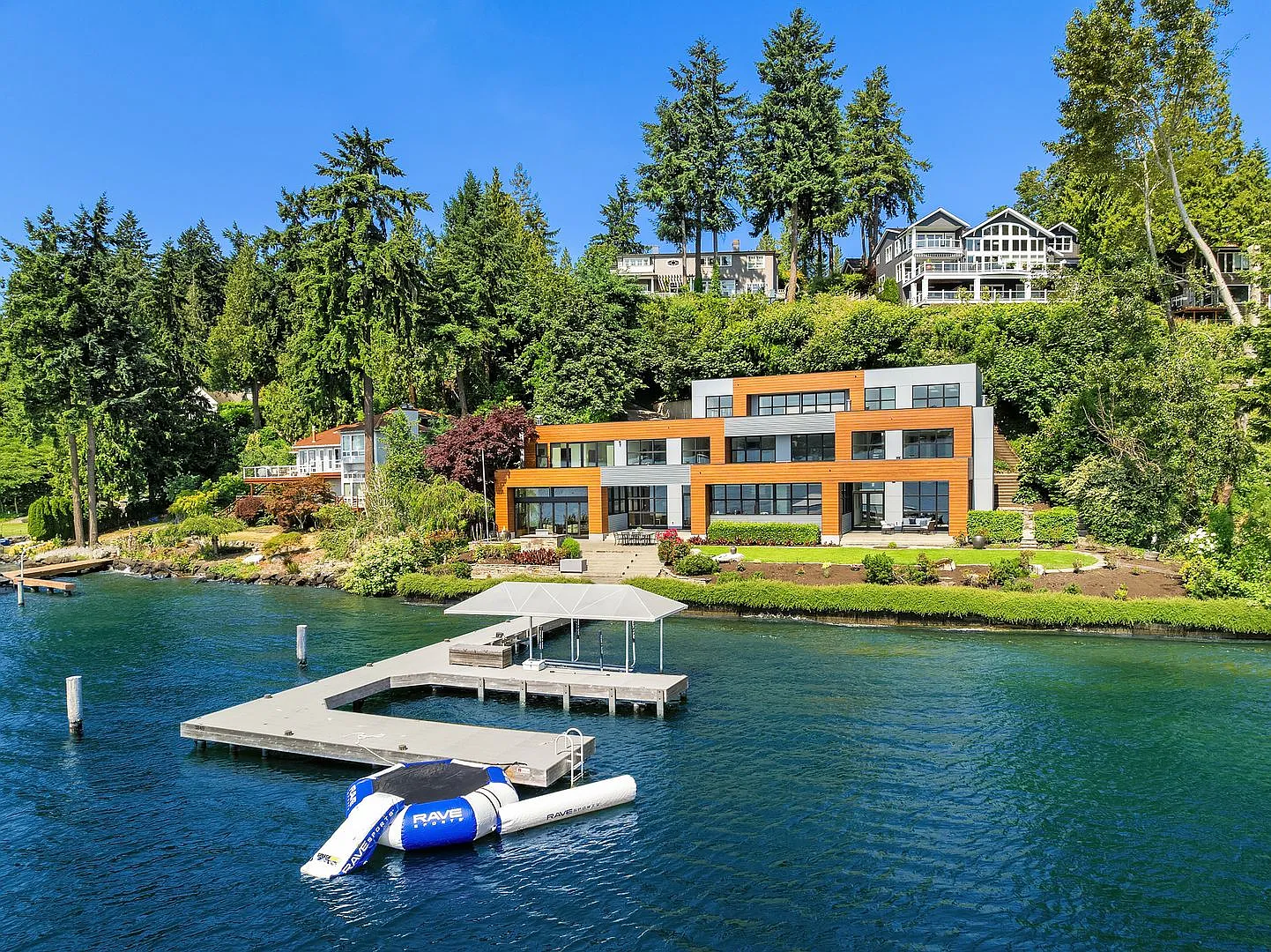 5Bd/4Ba Mercer Island Home — Photo 1