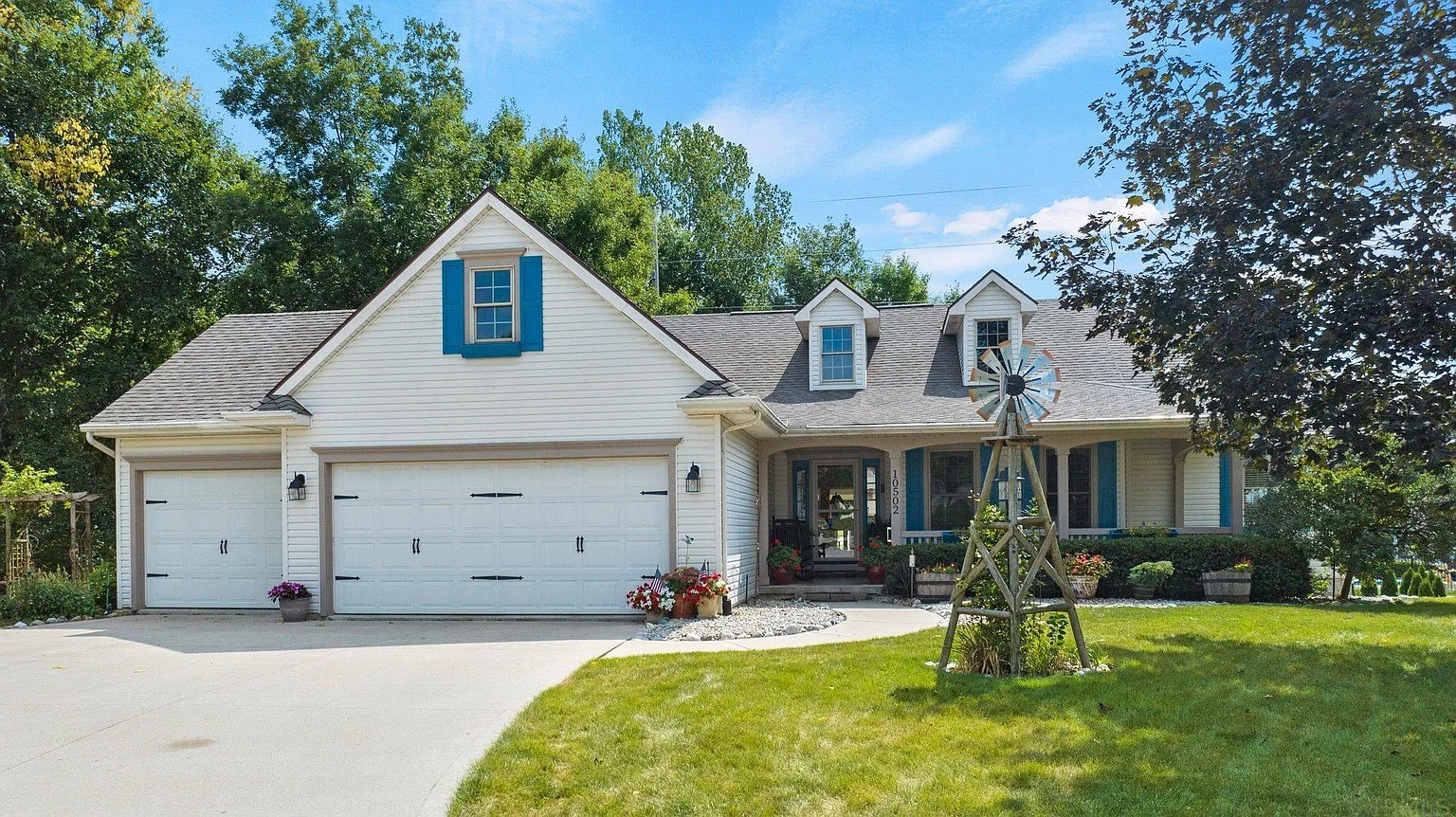 10502 River Rapids Ct photo 1