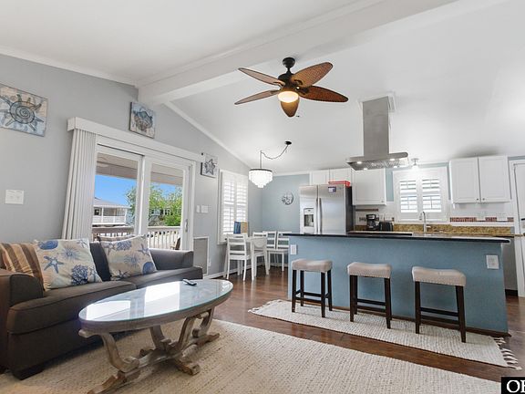 4th image of 1812 Creek St Lot 10