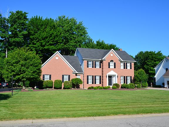 2nd image of 1640 Brittainy Oaks Trl NE