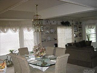5th image of 520 Highland Ct