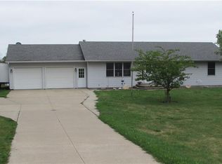 1471 Newbold Dr, Knoxville, IA 50138