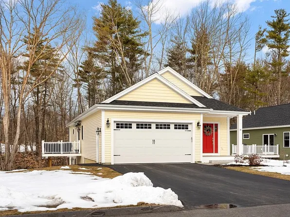 16 Currier Lane, Fremont, NH 03044