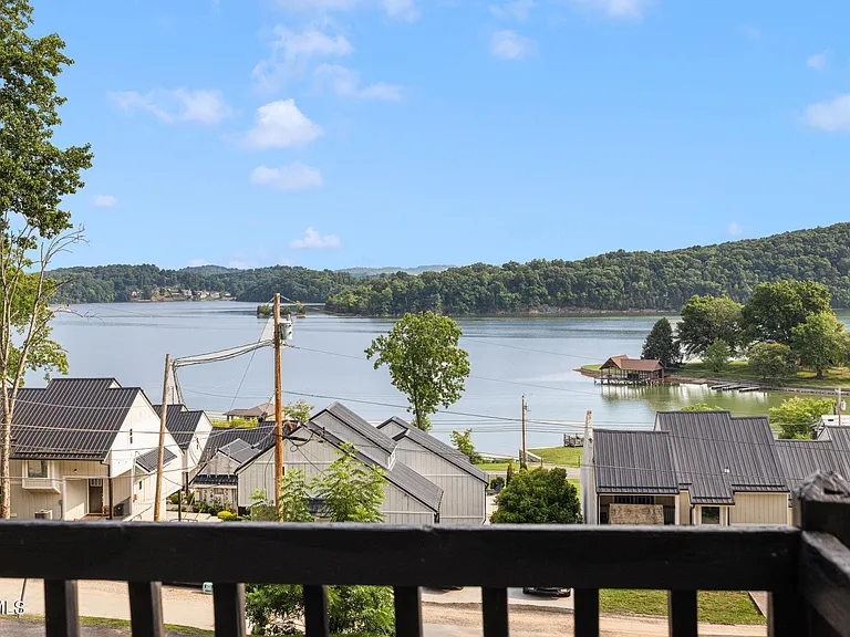 107 Angeline Dr #5 — Photo 26