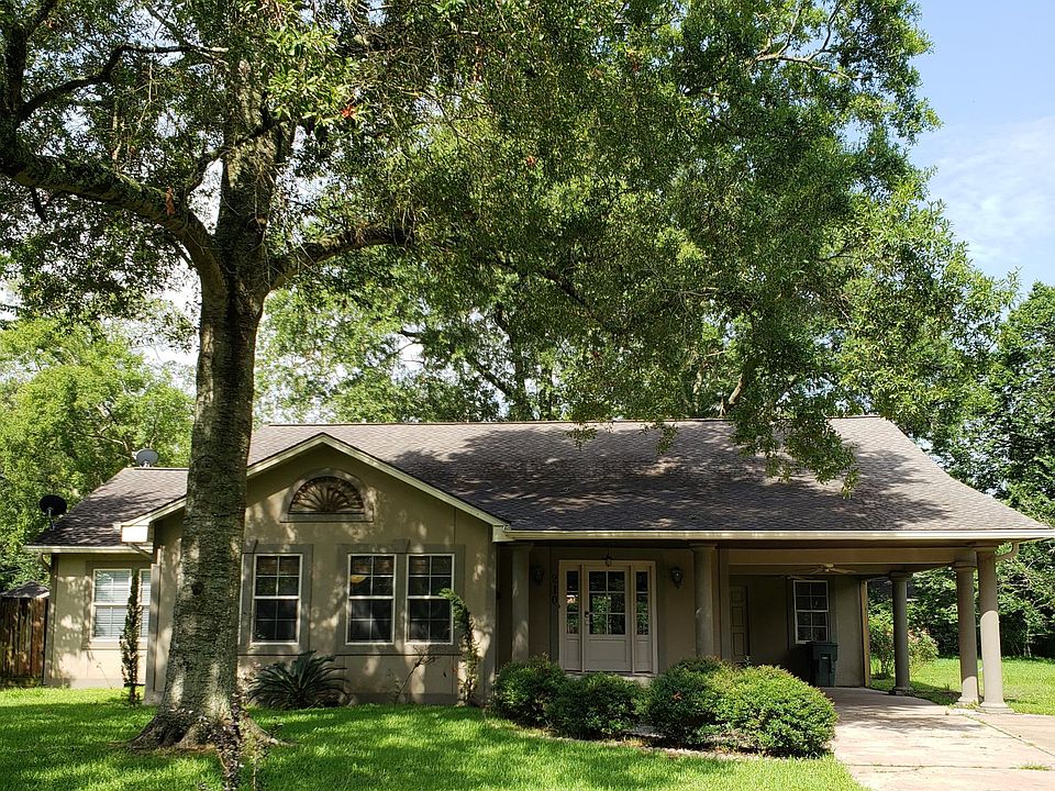 1st image of 210 Central Caldwood Dr