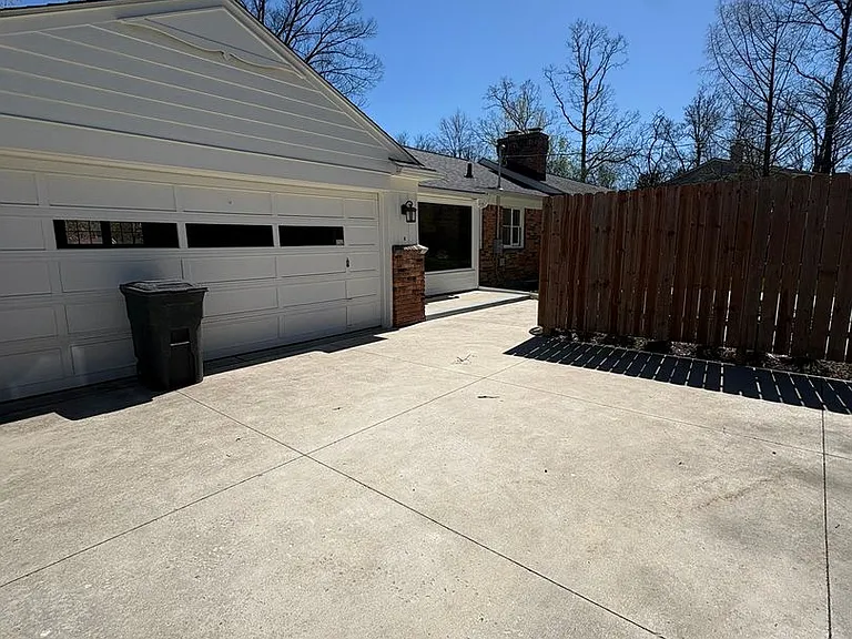 24975 Franklin Park Dr — Photo 29