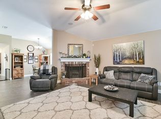 1202 Rye Glen Dr, Midlothian, TX 76065