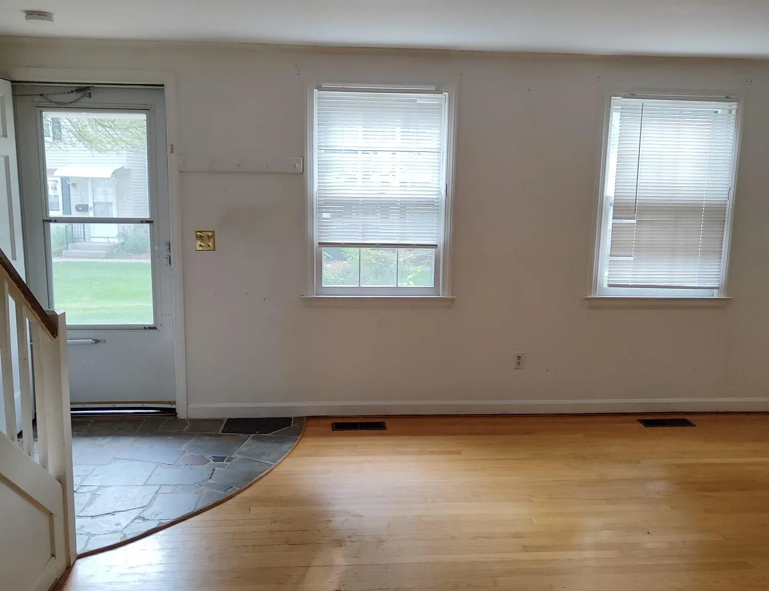 2 bed, 1.5 bath, 1080 sqft, $2,300 — Photo 4