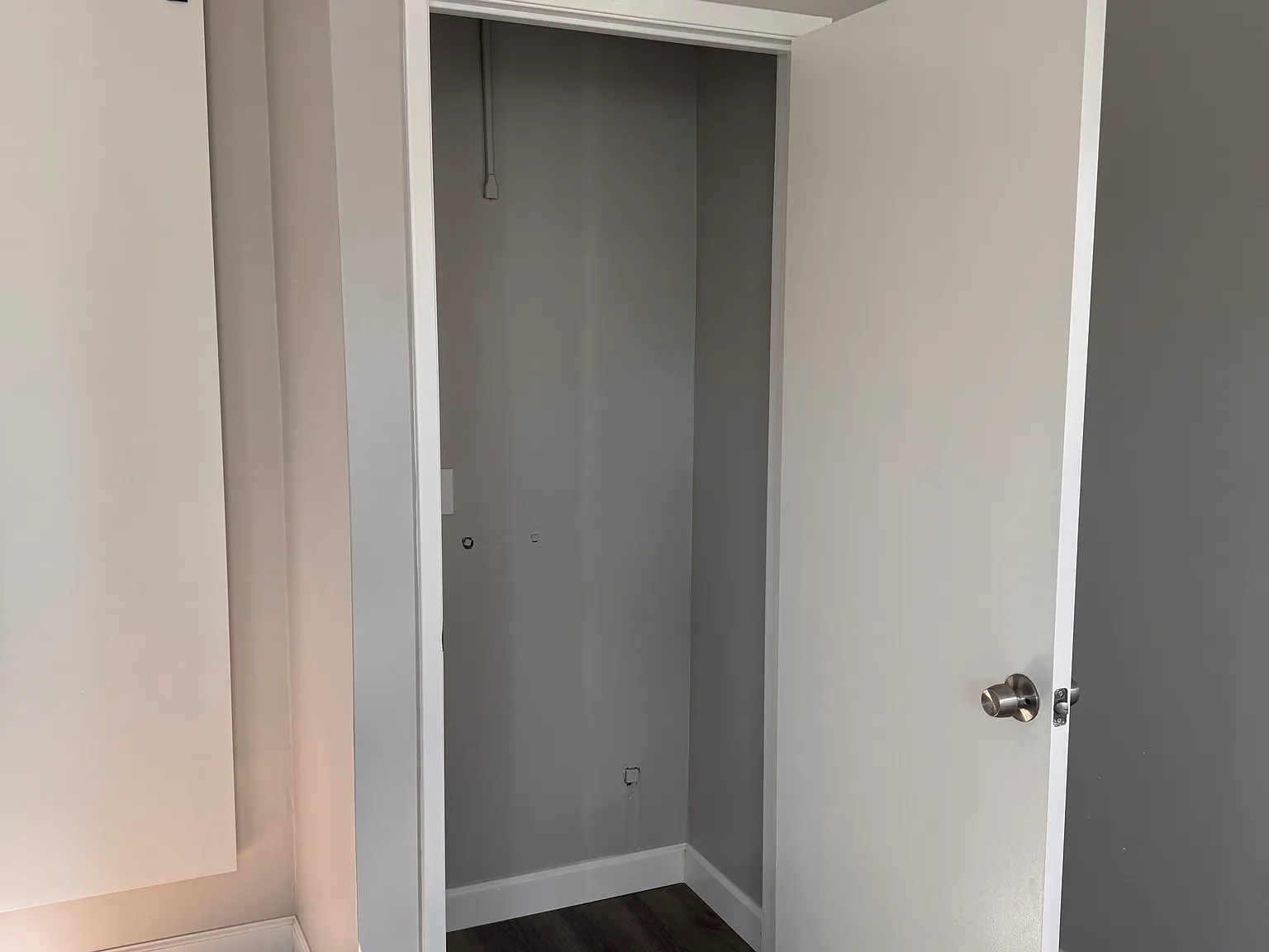 Studio, 480 sqft, $1,900 — Photo 3