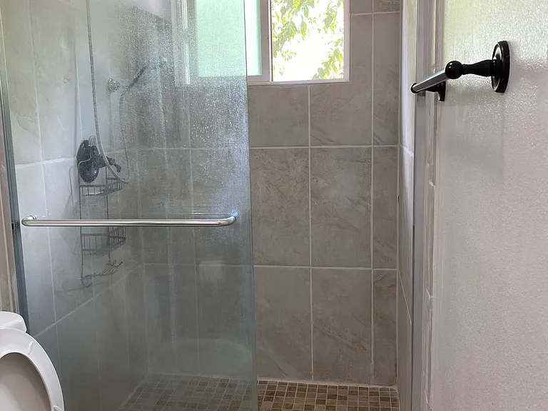 Blandford Dr — Photo 15