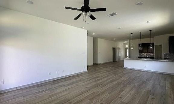5th image of 4662 Allison Dr