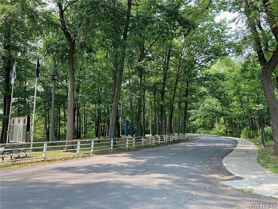 2nd image of 29 Shore Dr