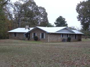 4862 E Us Highway 84, Palestine, TX 75801