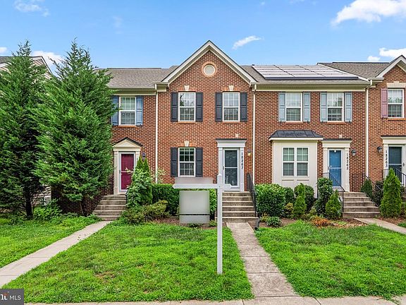 3rd image of 18267 Hickory Meadow Dr