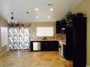 13007 Snowview Rd, Victorville, CA 92392