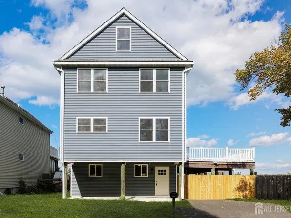 227 Bay Ave, Leonardo, NJ 07737