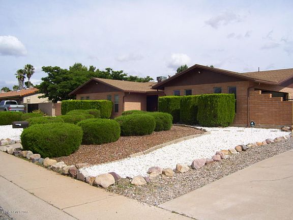2nd image of 2021 Piccadilly Dr
