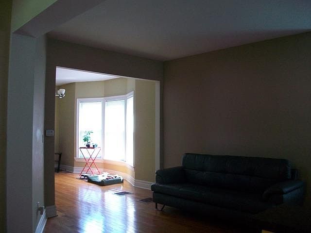 2nd image of 3437 Wenonah Ave