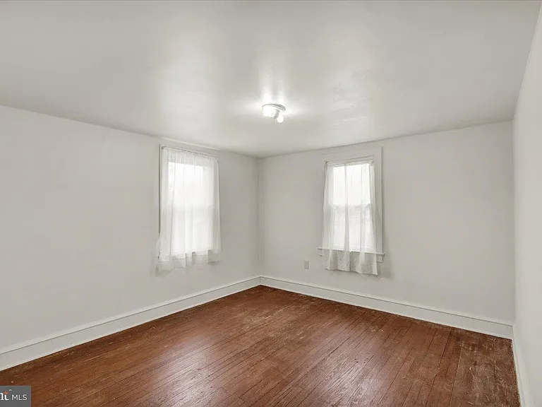 144 E Baumstown Rd — Photo 13
