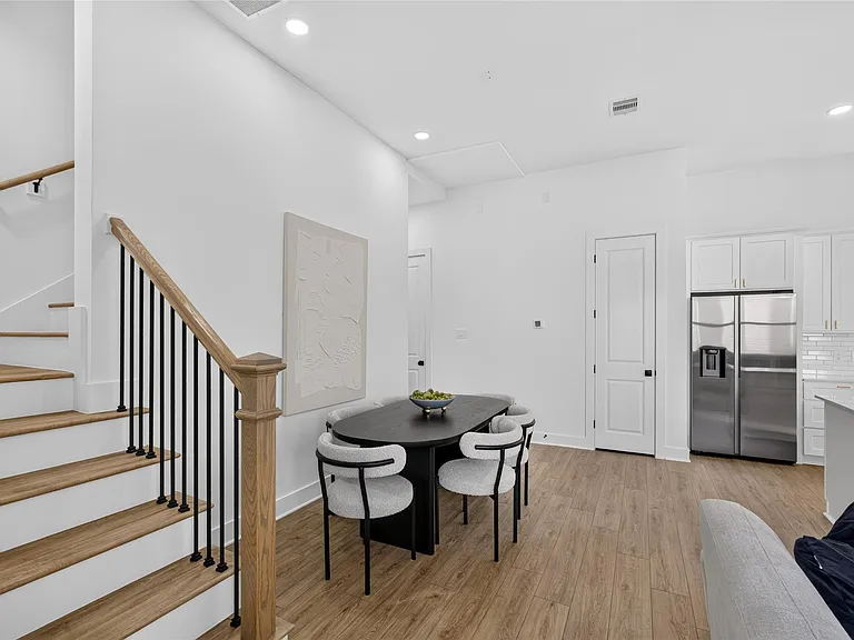 835 Rachel St #A — Photo 11
