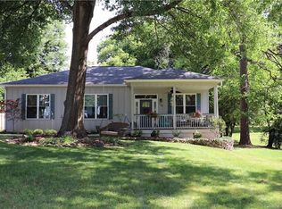 720 Carpenter Ave, Mooresville, NC 28115