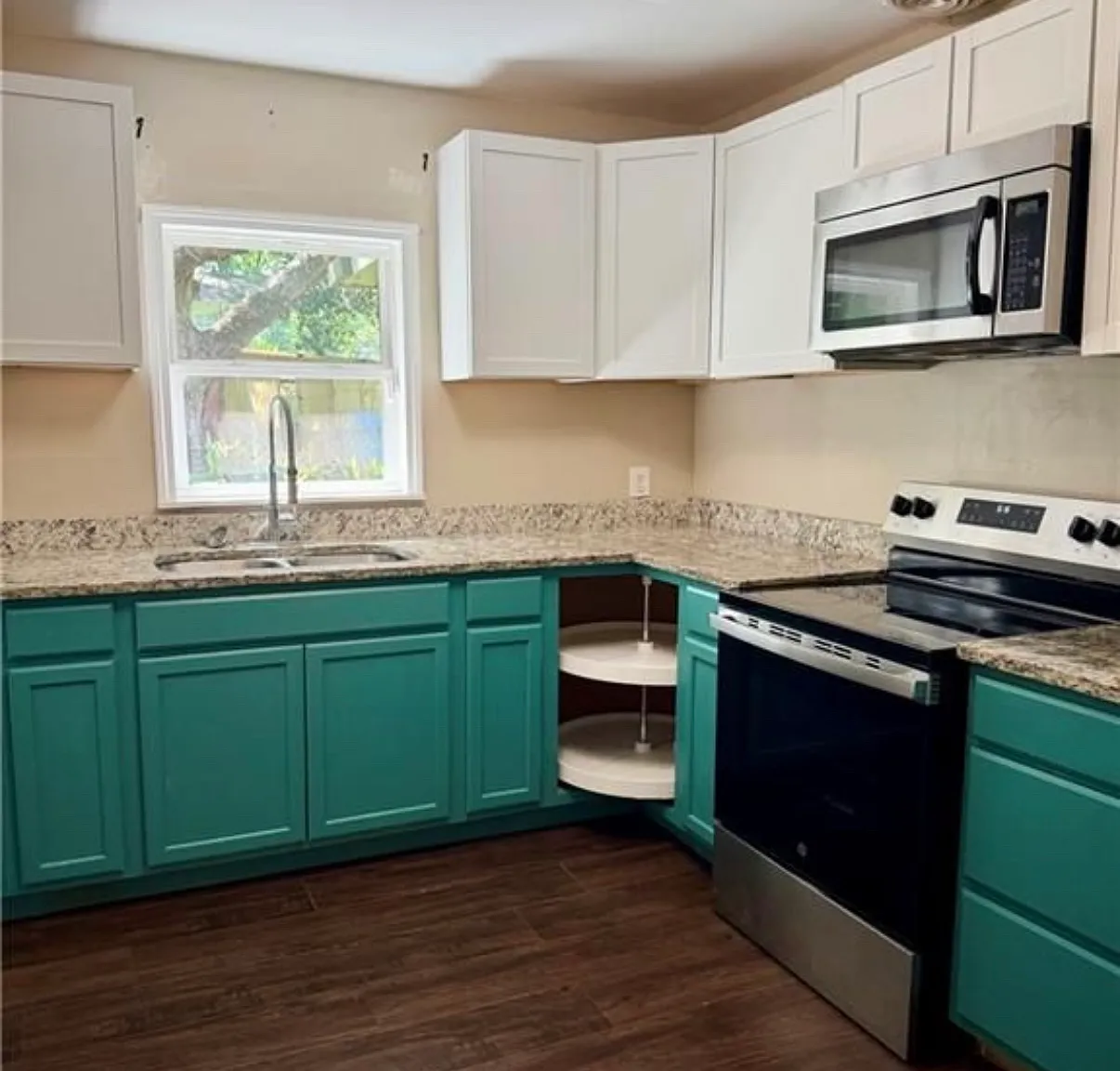 3 bed, 1360 sqft, $1,425 — Photo 3