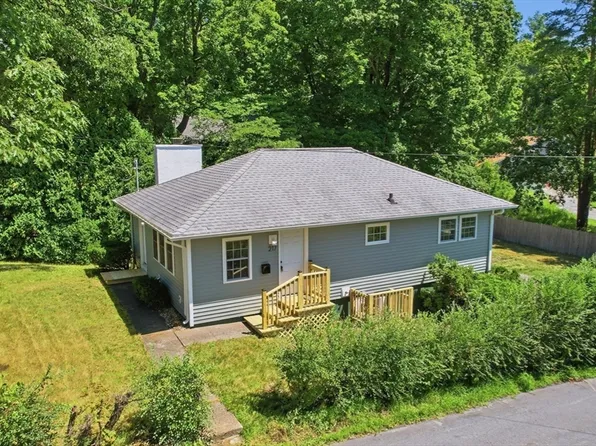 217 W Main St, Northborough, MA 01532