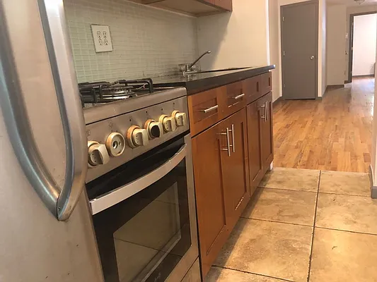 Rented by Premier Metro Realty Corp | media 39