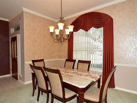 4th image of 1003 Tennyson Dr