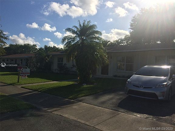 2nd image of 18002 SW 89th Ct