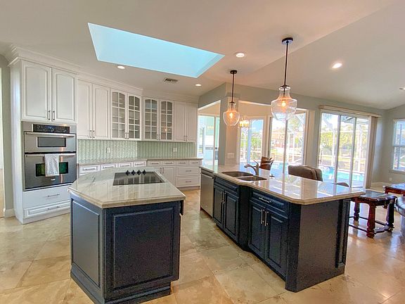 5th image of 8655 SE Water Oak Pl