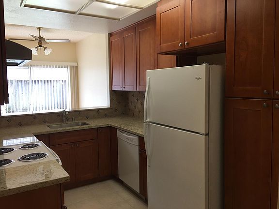 2nd image of 1628 Valley Crest Dr