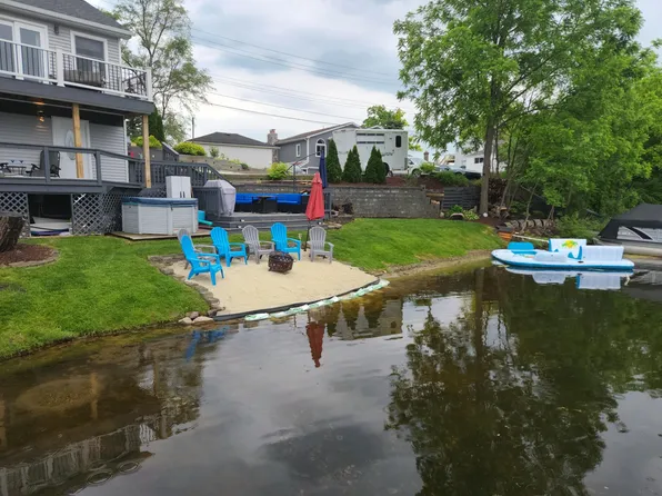 596 Central Dr #2, Lake Orion, MI 48362