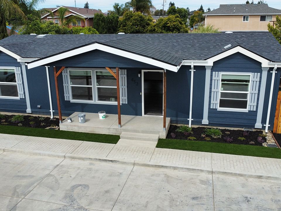 1st image of 452 Cherry Way