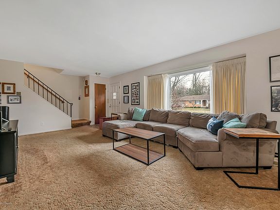 5th image of 1529 Cahill Dr