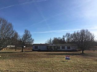 5472 Poplar Sprgs Barg Rd, Lexington, TN 38351