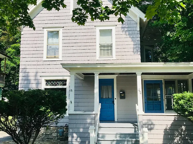 44 East St — Photo 2