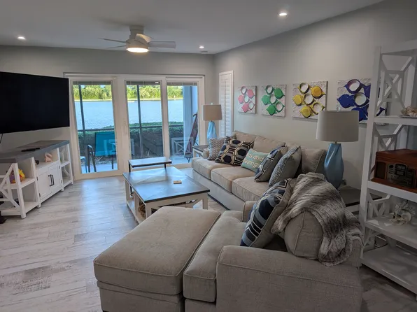 4761 Lakeside Club Blvd APT 6, Fort Myers, FL 33905