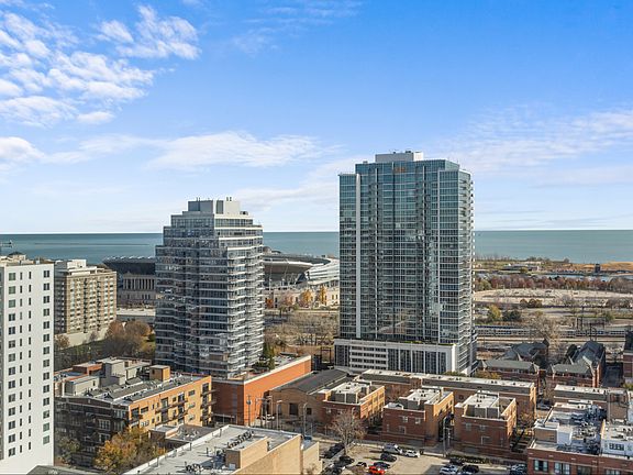 3rd image of 1720 S Michigan Ave APT 2304
