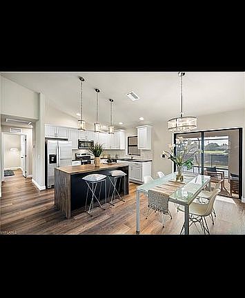 5th image of 3603 SW 4th Ln