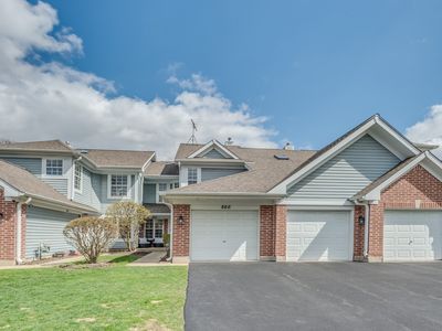 866 Pas Ct APT 103, Naperville, IL, 60563
