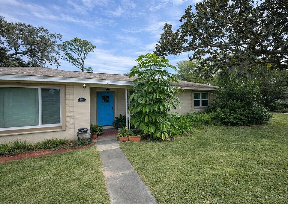 1st image of 321 ROSLYN AVENUE