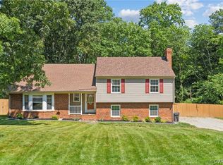 11824 Deerhurst Dr, Midlothian, VA 23113